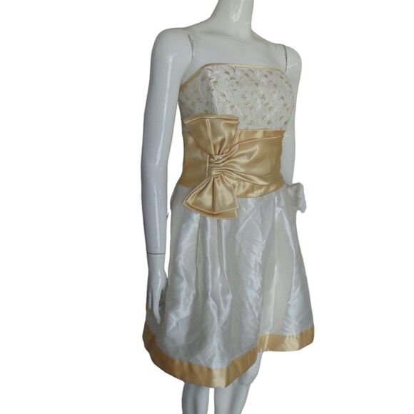 Jessica McClintock GUNNE SAX Dress, Junior 3/S, Strapless, White/Gold, Bow - Picture 3 of 13